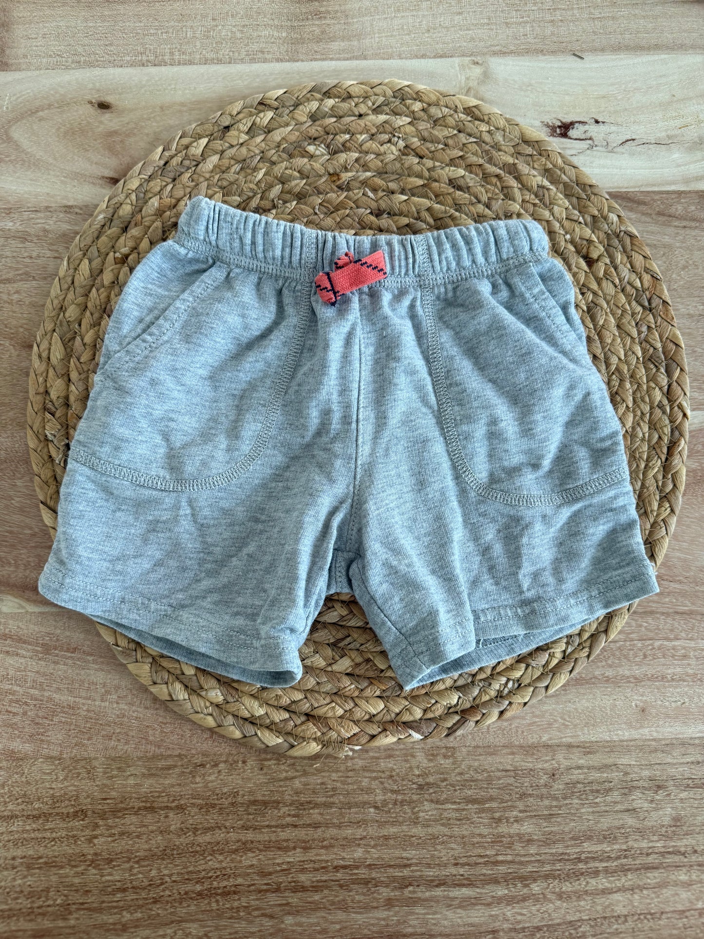 Short 18 mois