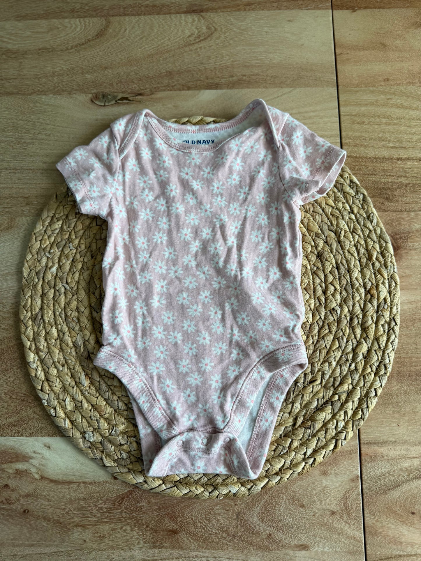 Cache couche Old Navy 6 mois