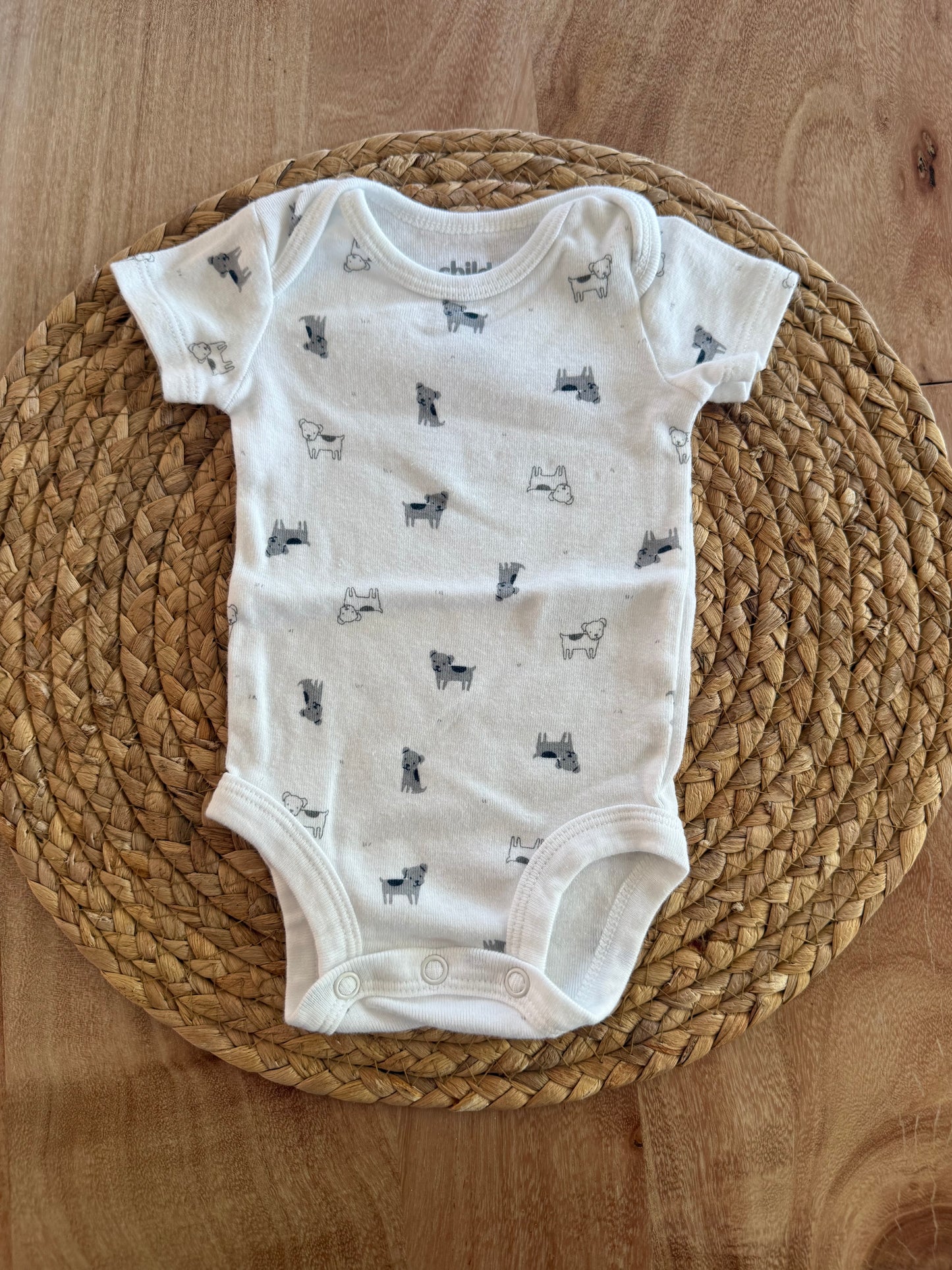 Cache couche newborn