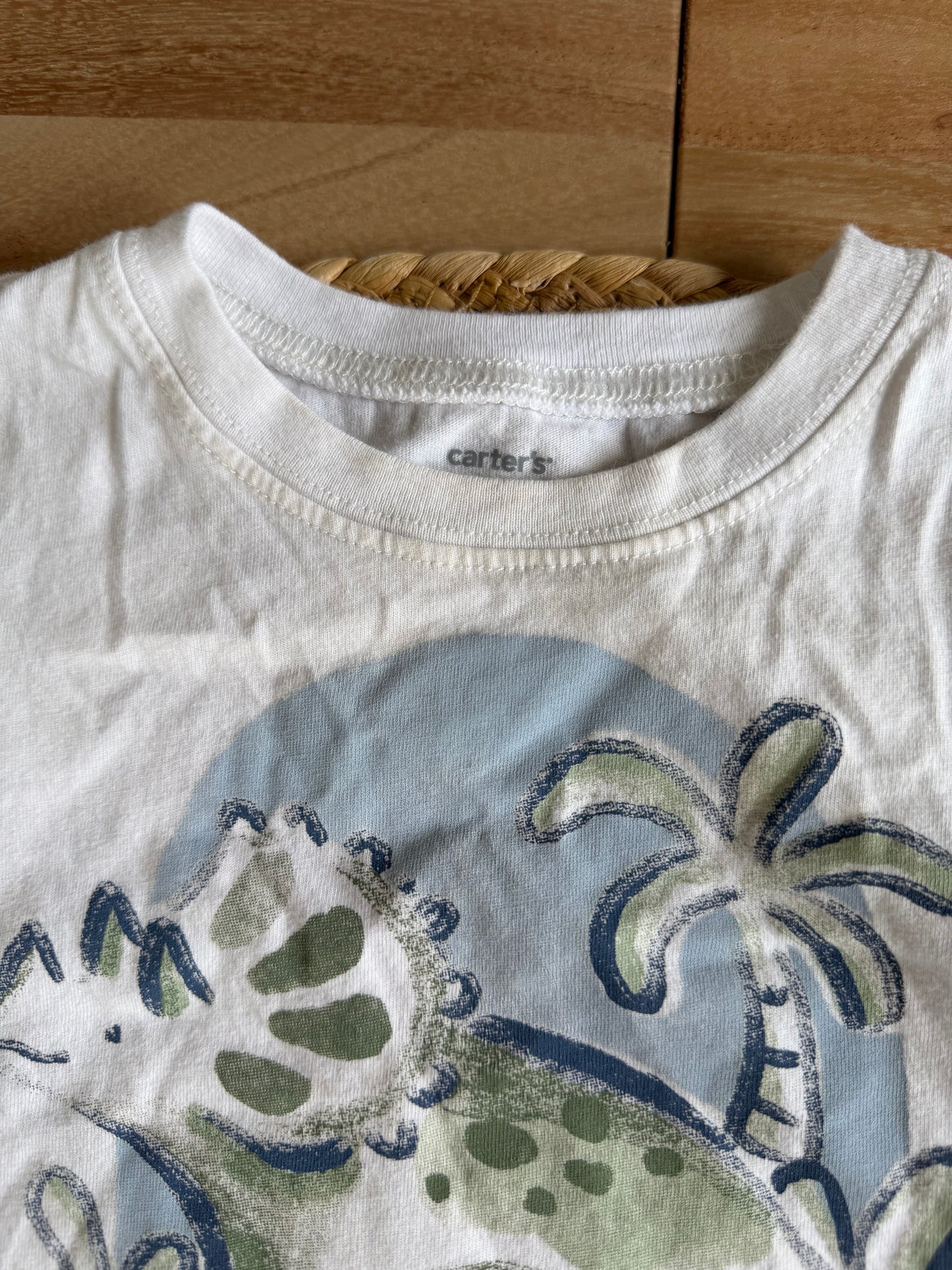 (Imparfait) T-shirt Carter’s 24 mois