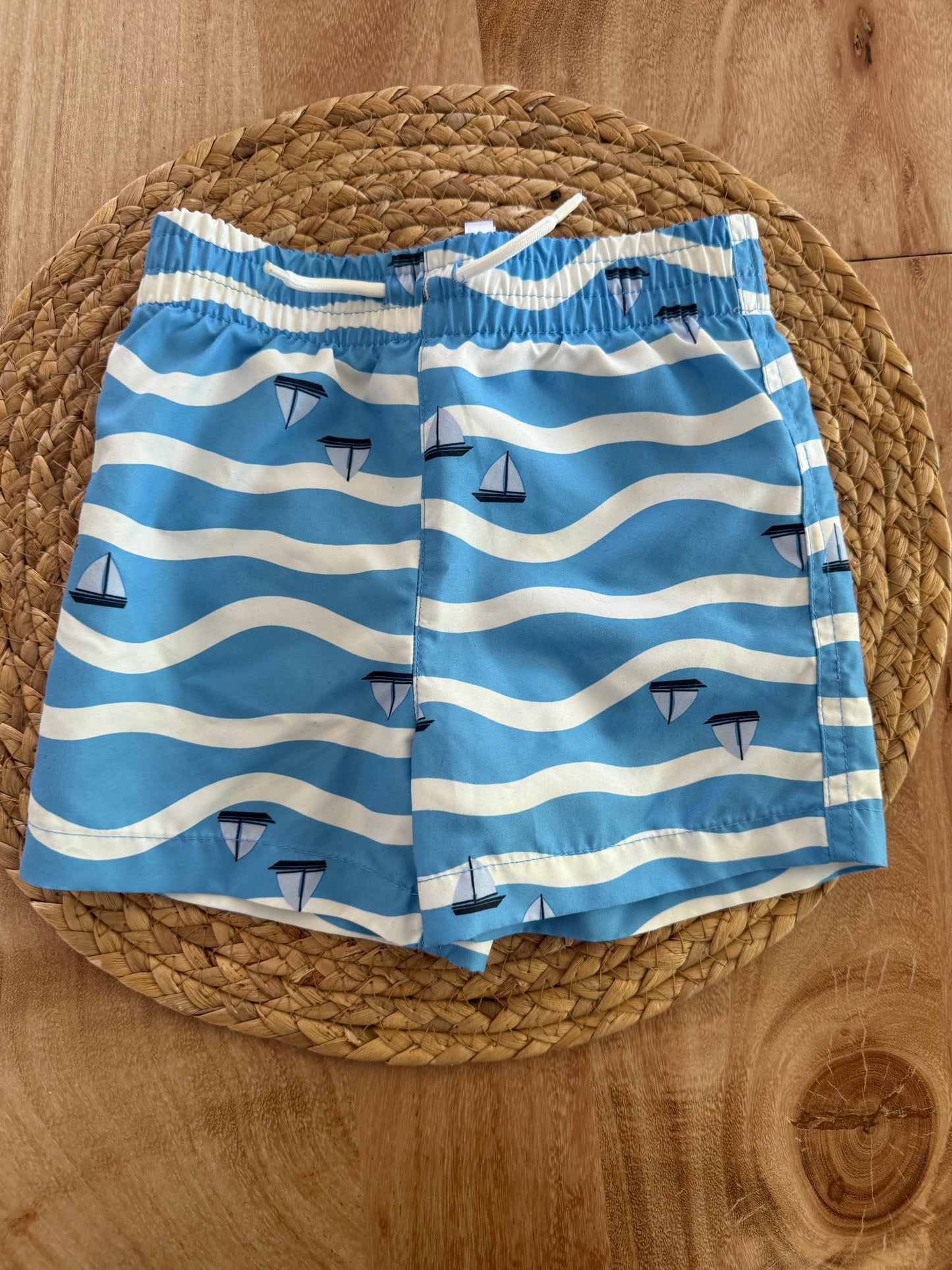 Short maillot 12 mois (neuf sans étiquette)