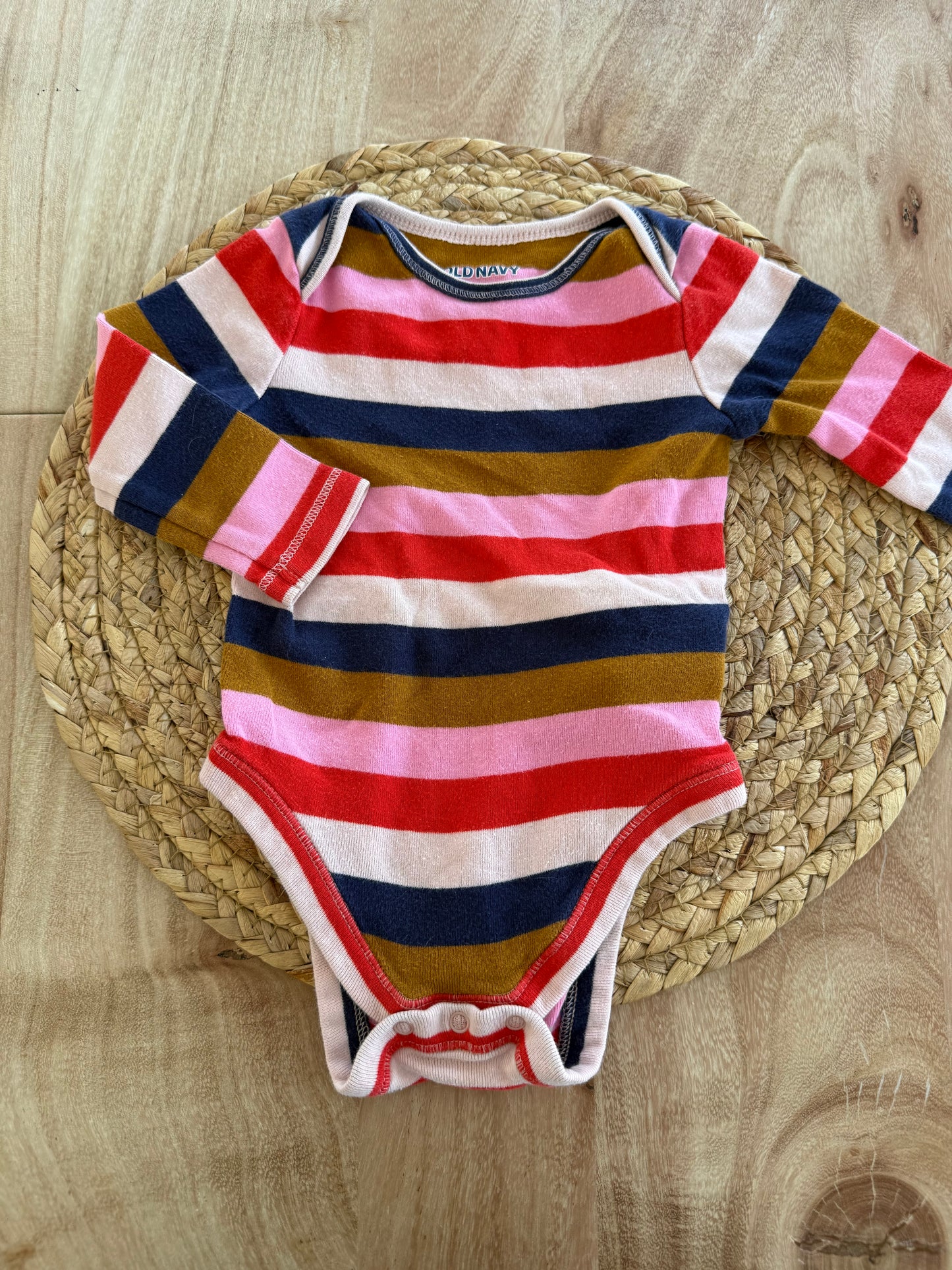 Cache couche Old navy 6 mois