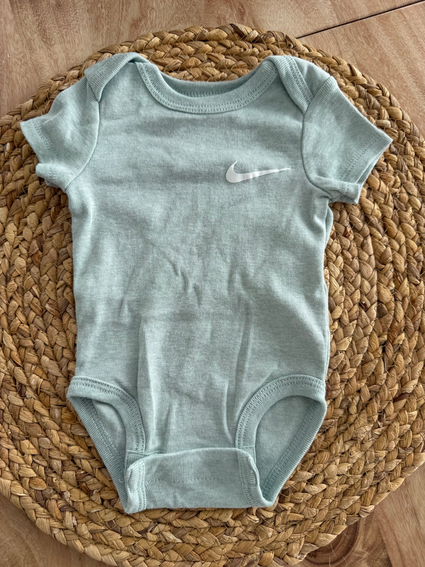 Cache couche Nike 0-3 mois