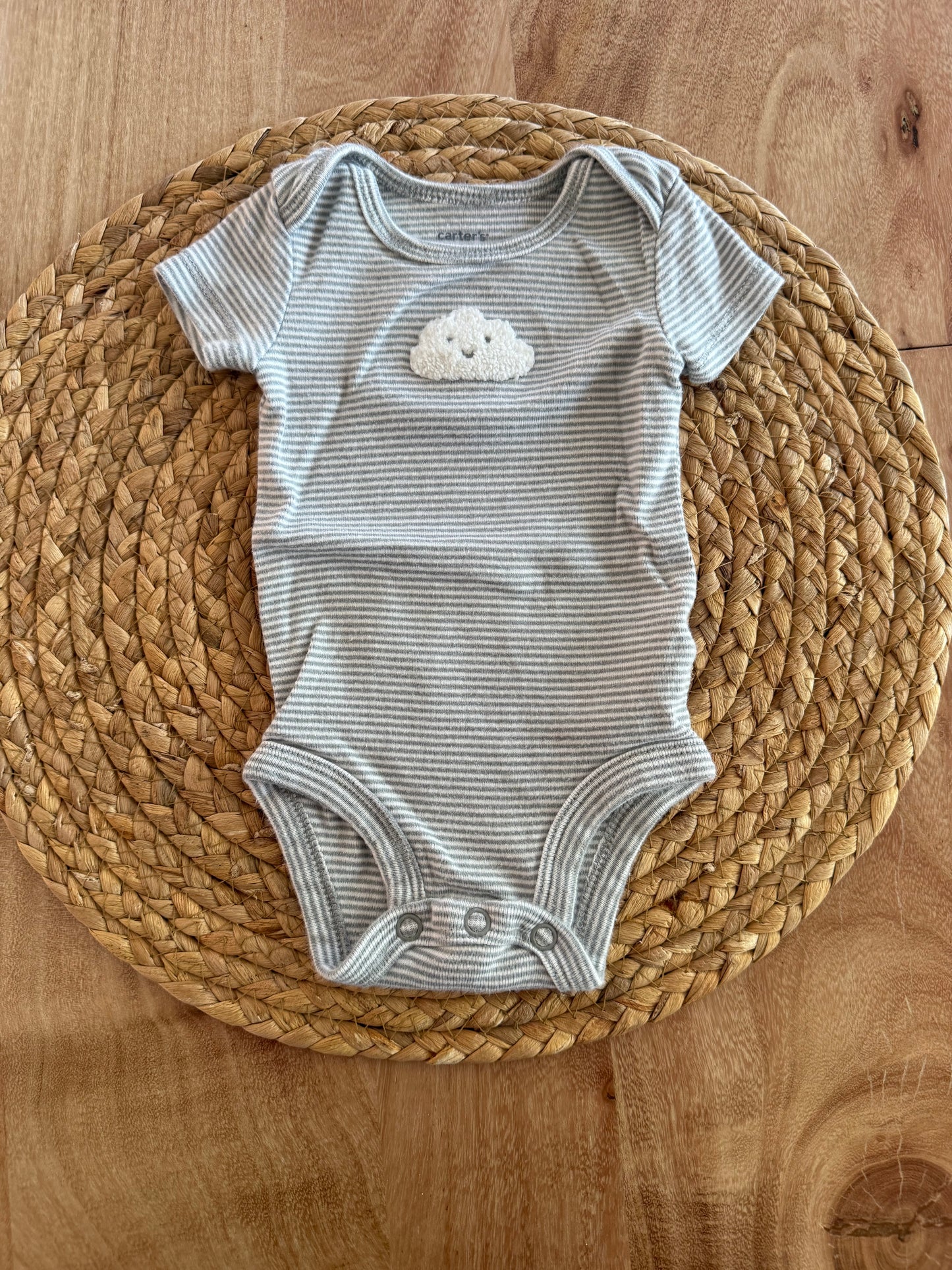 Cache couche newborn