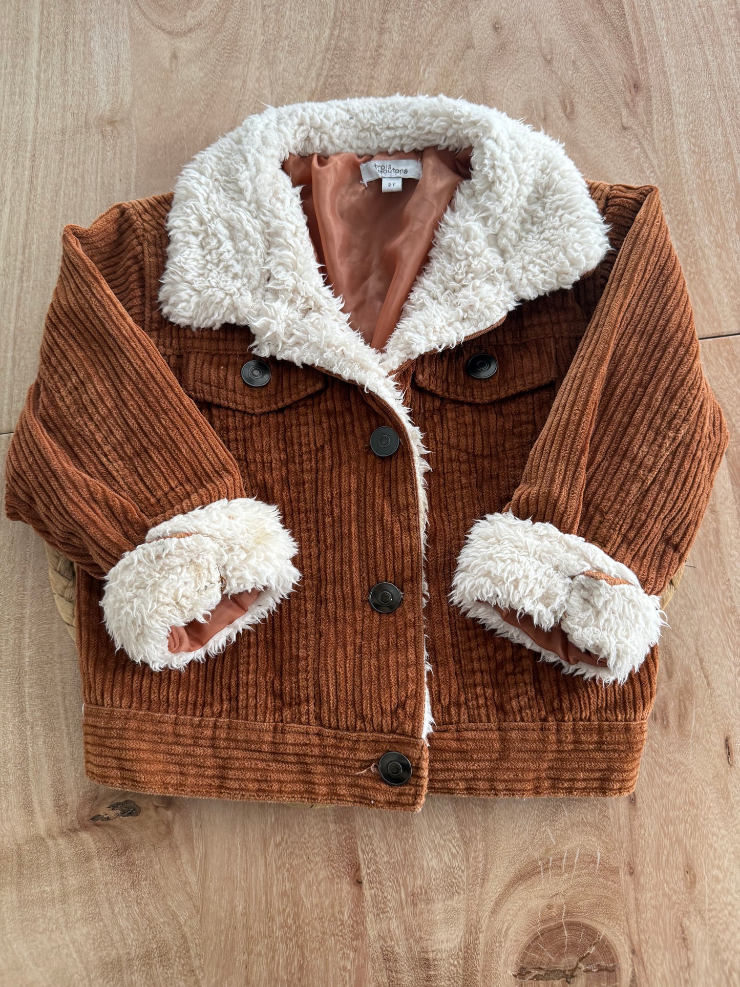 Manteau trois mouton 2T