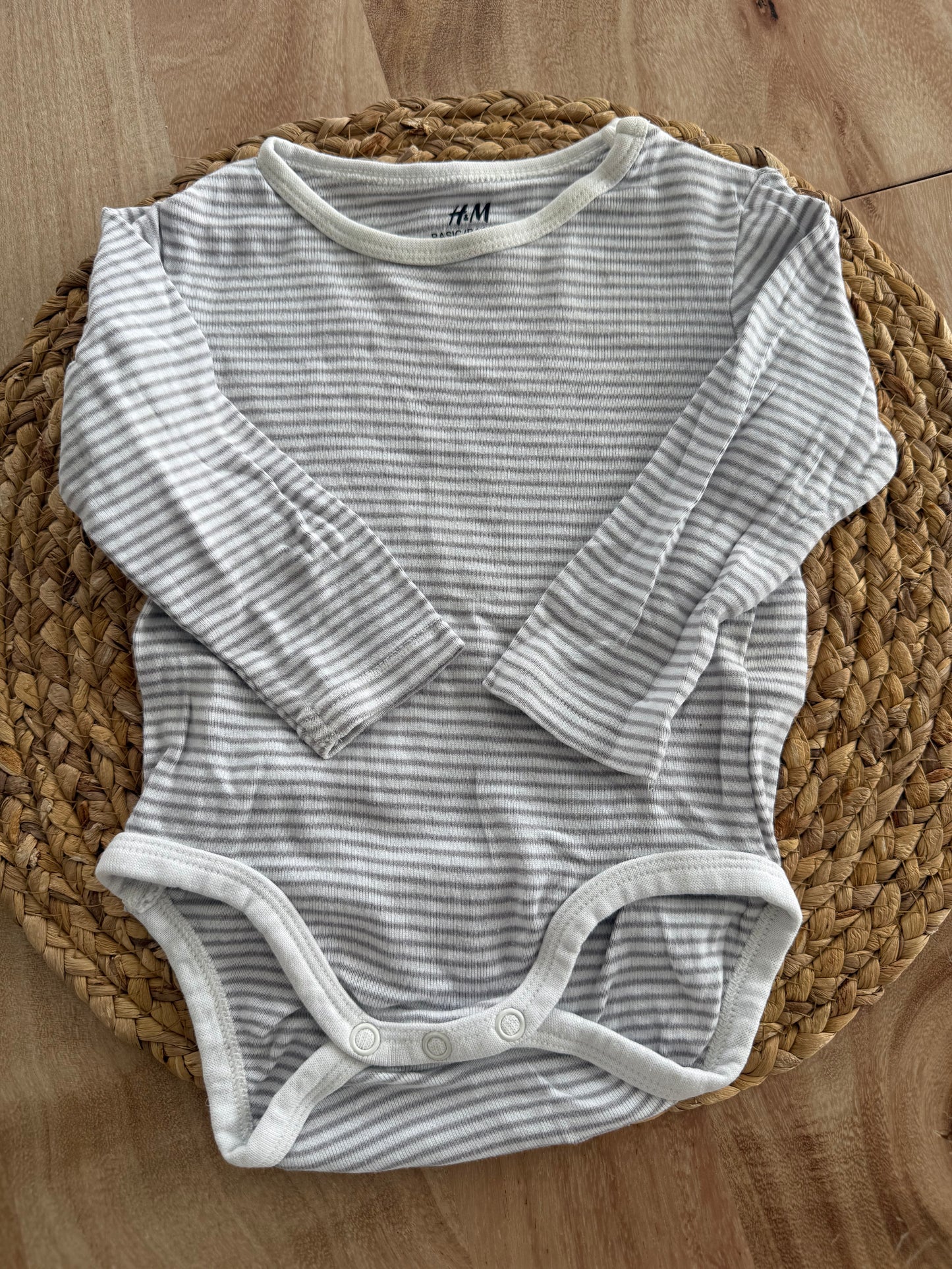 Cache couche H&M 3-6 mois