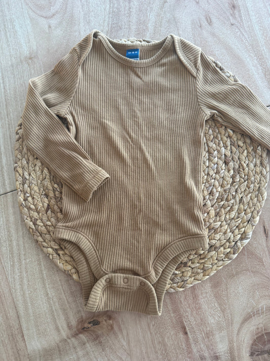 Cache couche Old navy 12-18 mois