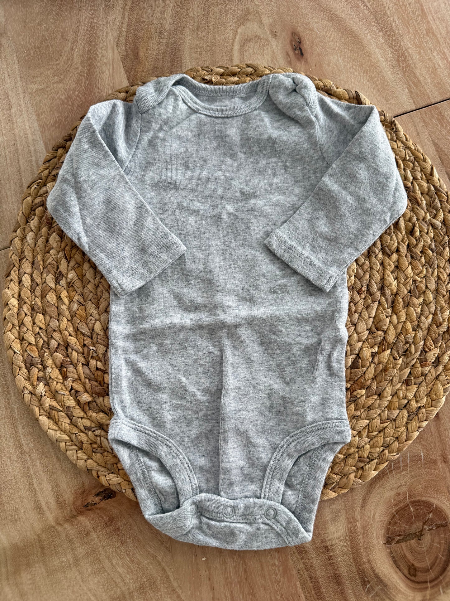 Cache couche gorge 3-6 mois