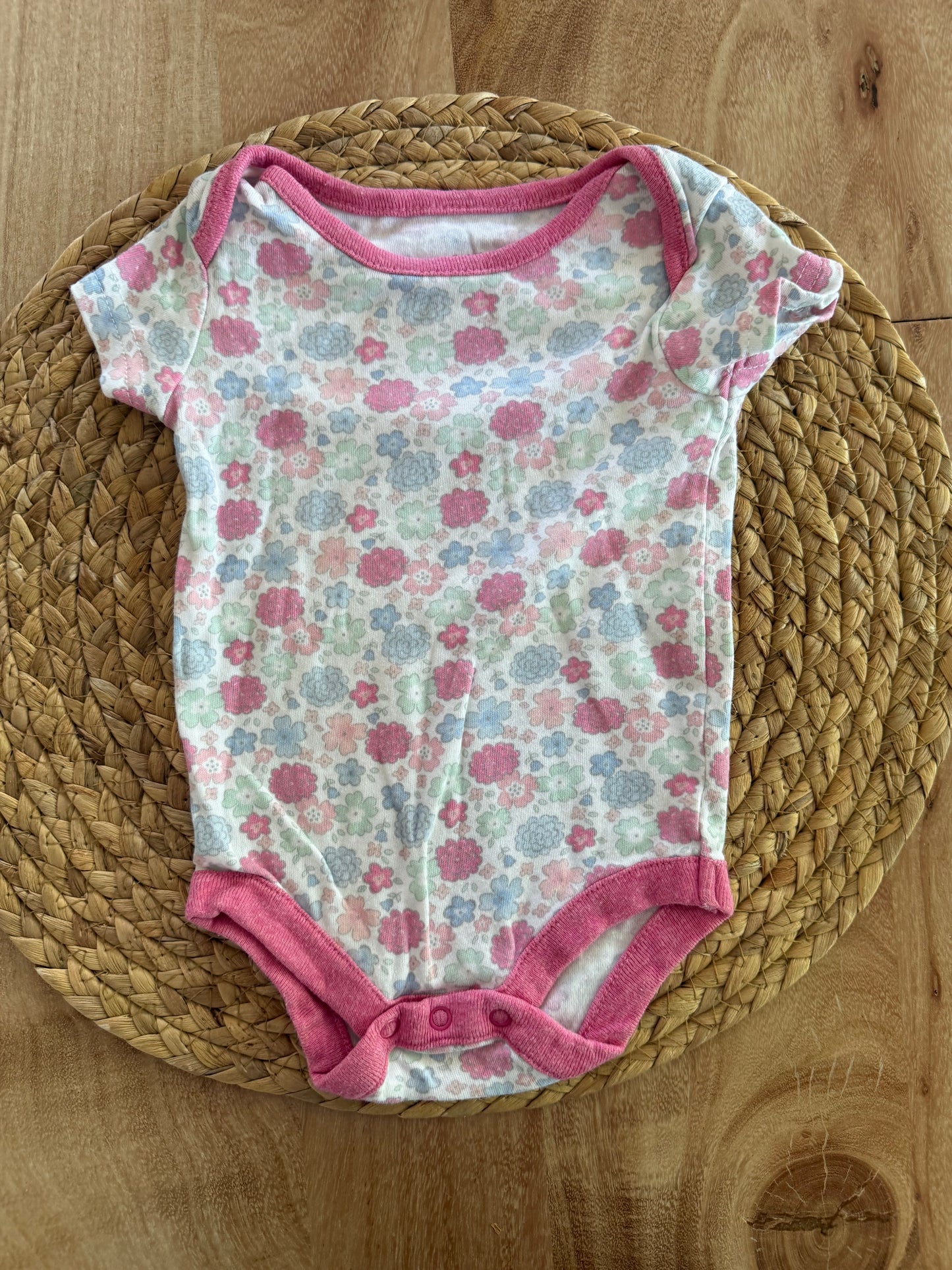 Cache couche newborn