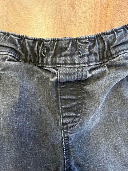Jeans 5T ( imparfait manque cordon )
