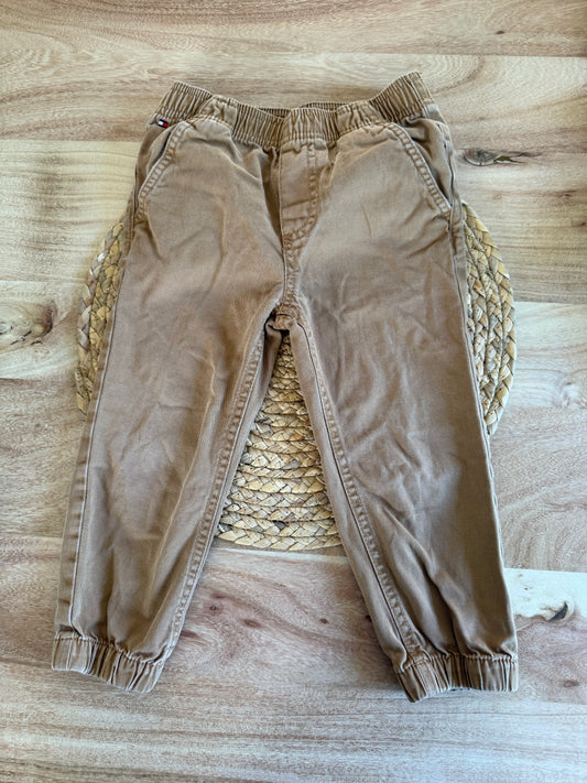 Pantalon Tommy Hilfiger 3T