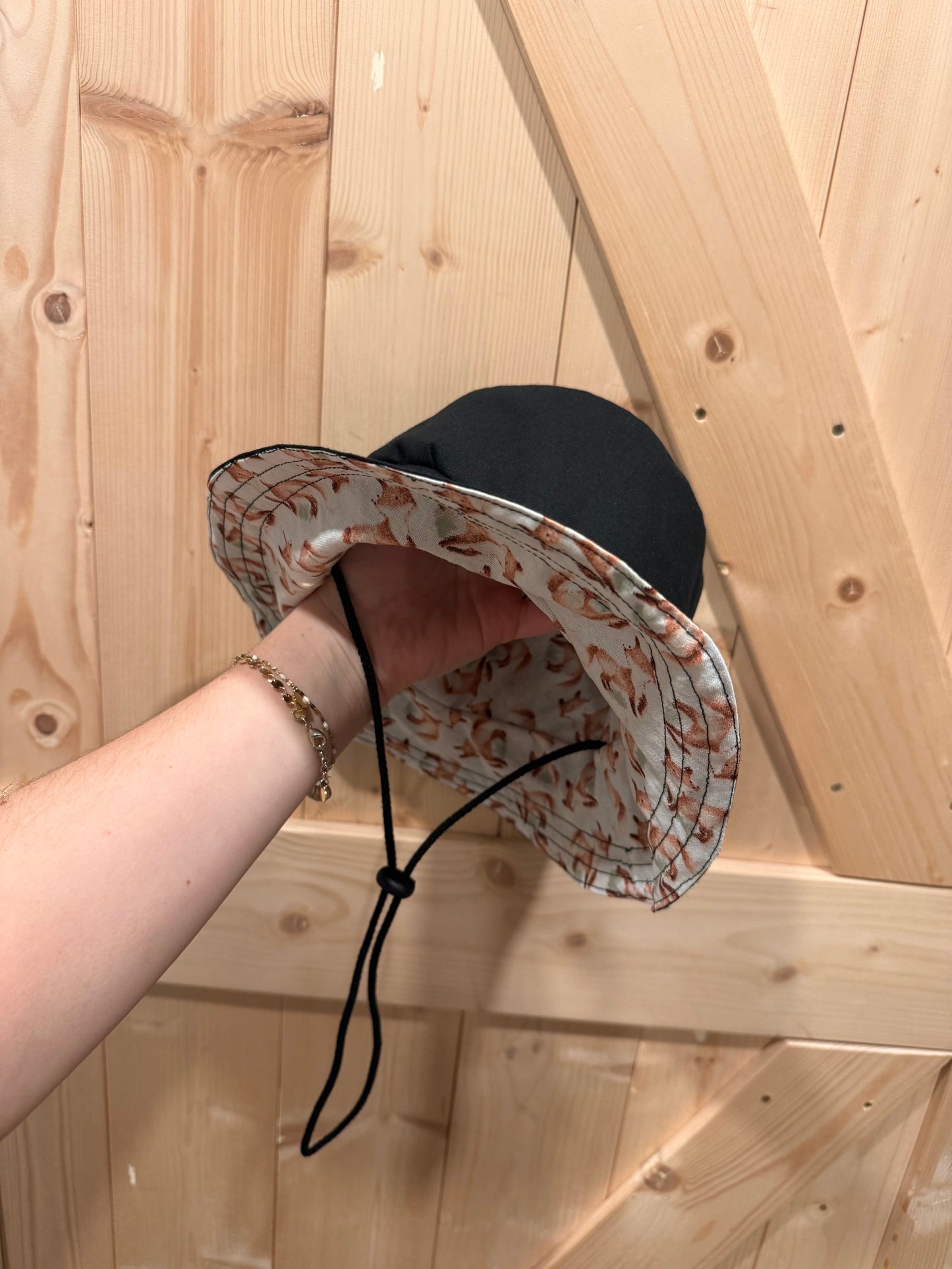 Chapeau renard réversible