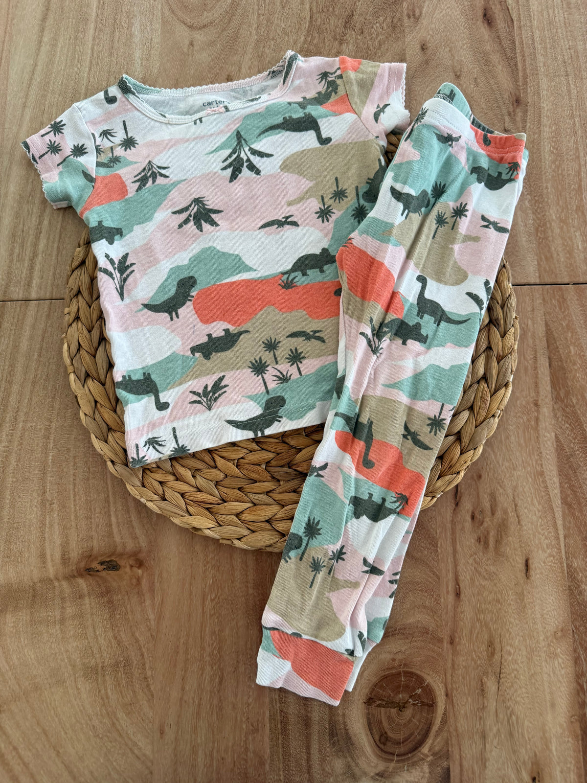 Pyjama 3T carters ( imparfait )