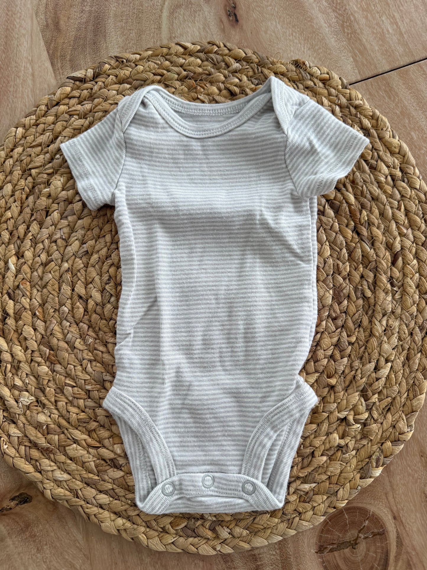 Cache couche carter's newborn