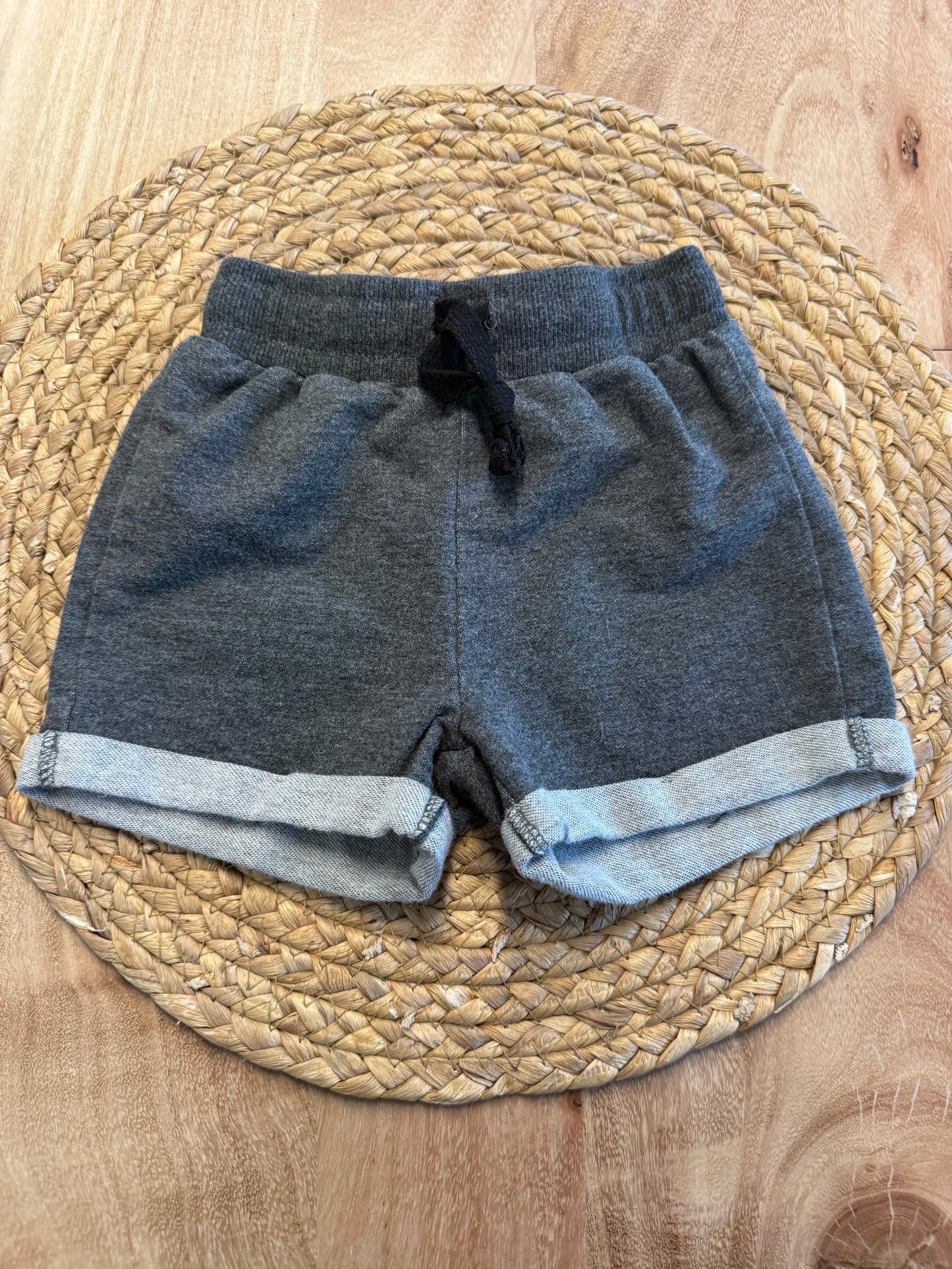 Short 12 mois