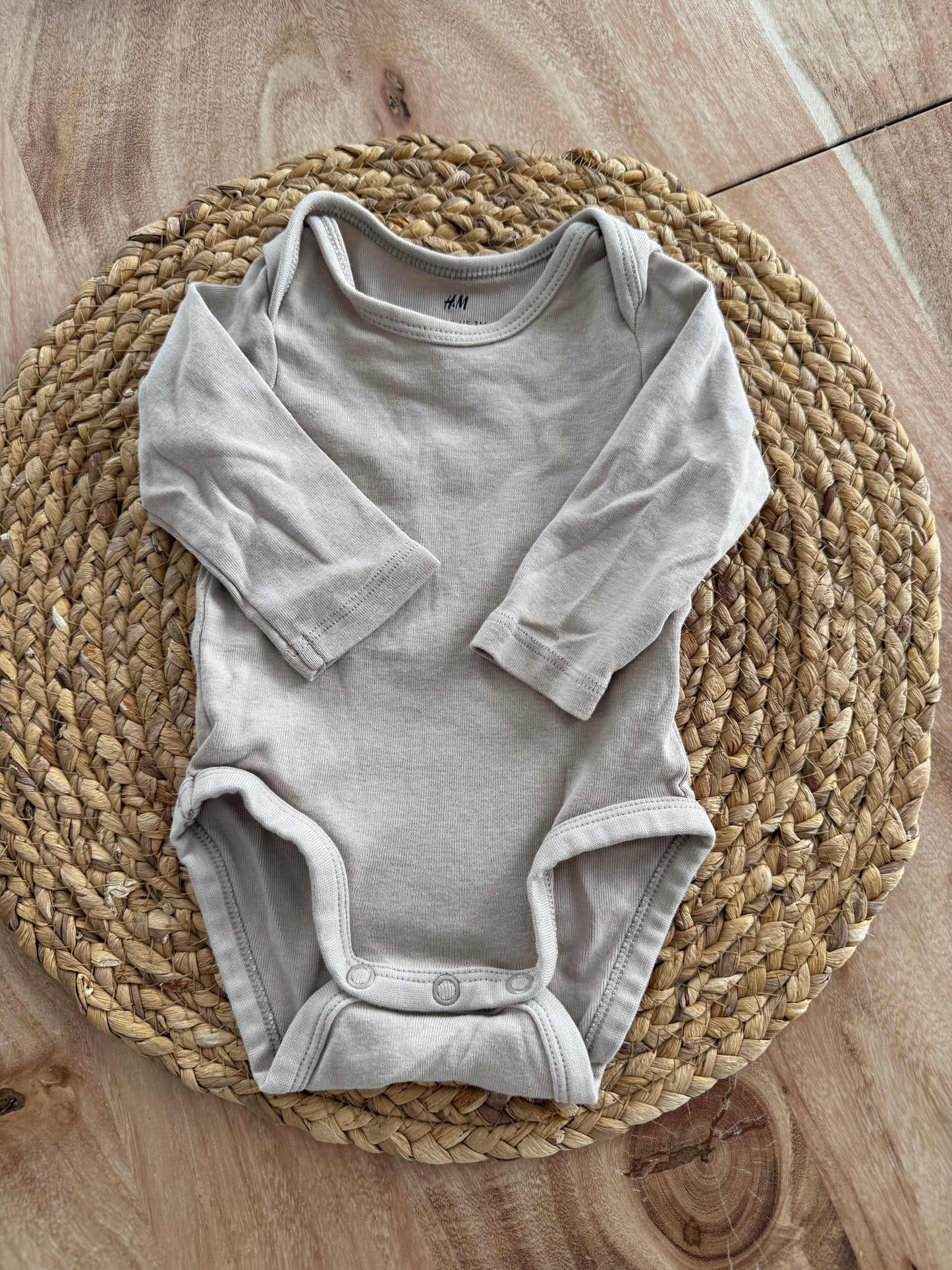 Cache couche H&M 2-4 mois