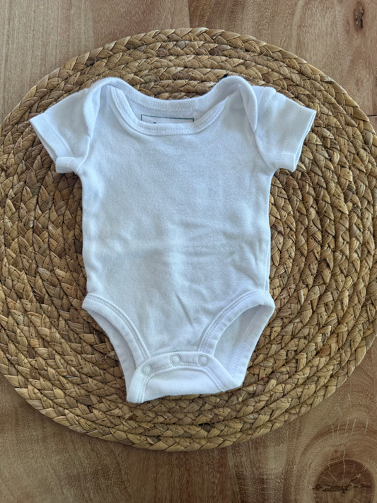 Cache couche newborn