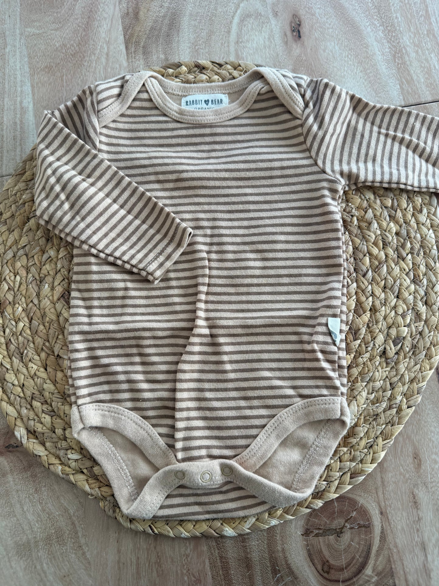 Cache couche 6-9 mois