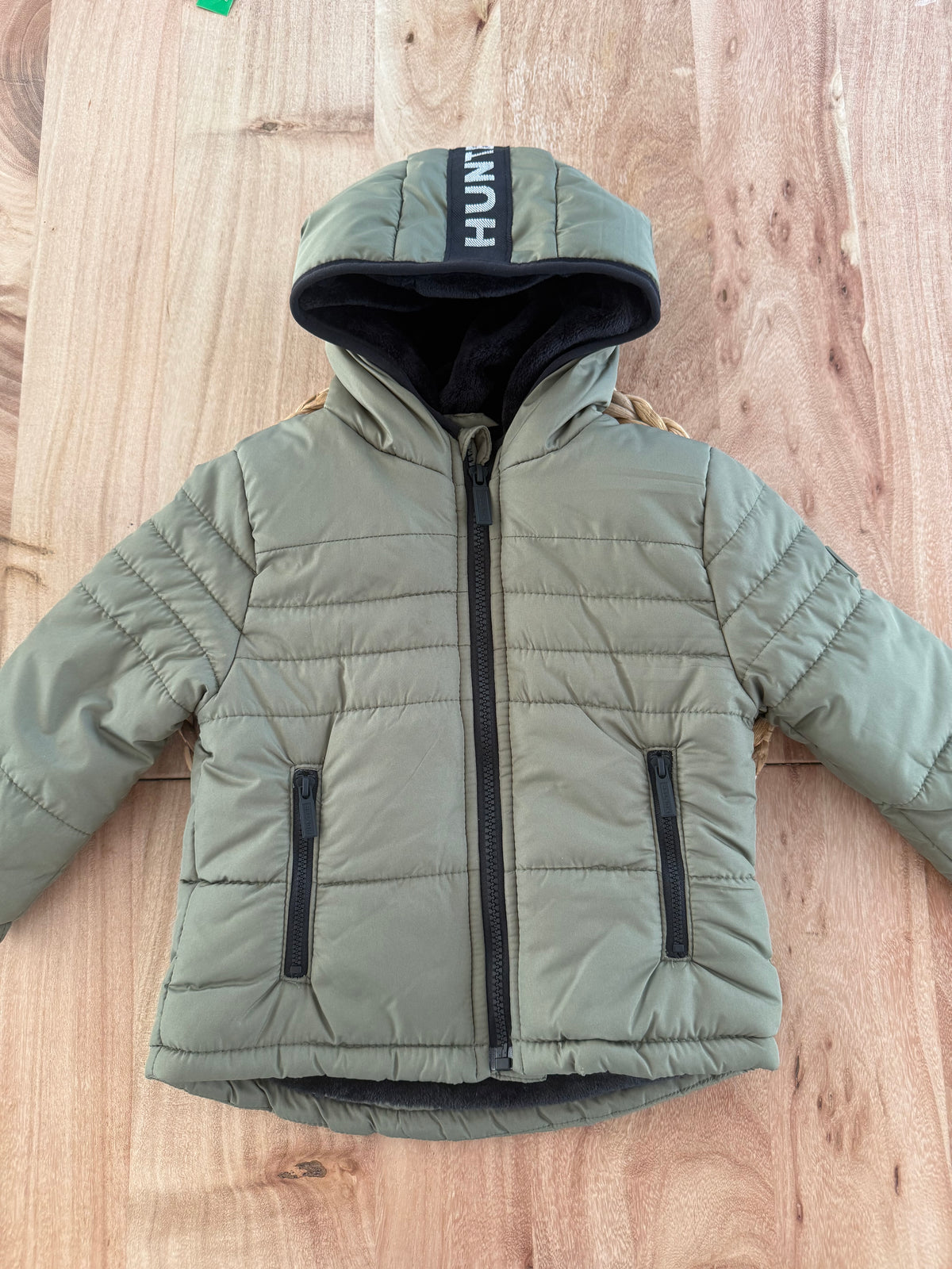 Manteau automne/hiver Hunter 24 mois ( neuf ) sans étiquette