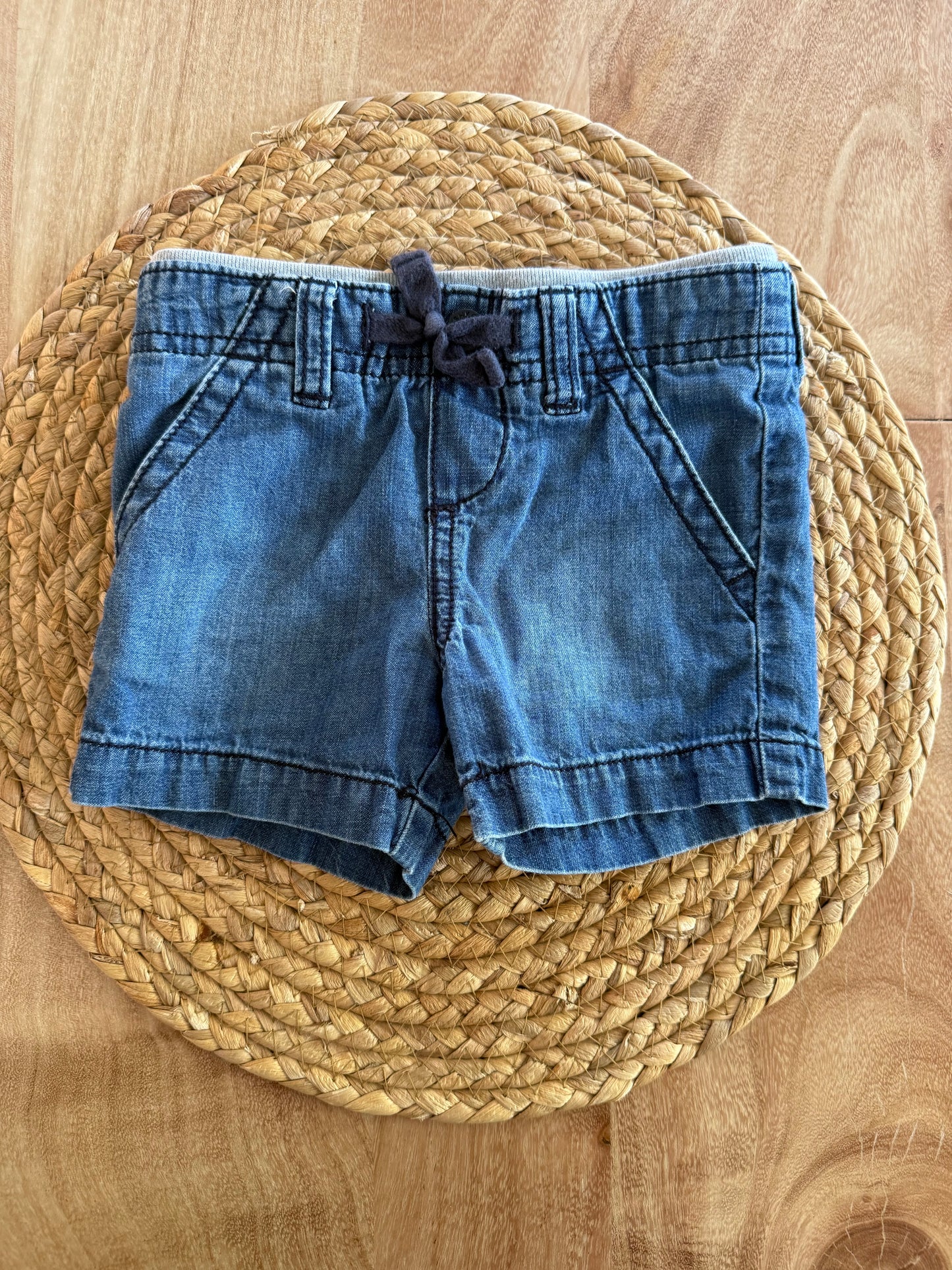 Short 12 mois