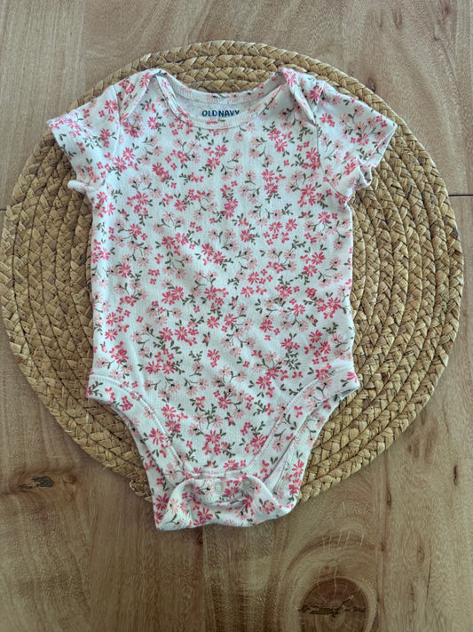 Cache couche Old Navy 6 mois